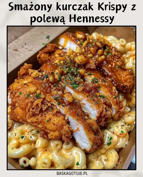 Smażony kurczak Krispy z polewą Hennessy na pikantnym Cajun Mac & Cheese